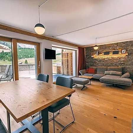 Belmont Aparthotel 4*