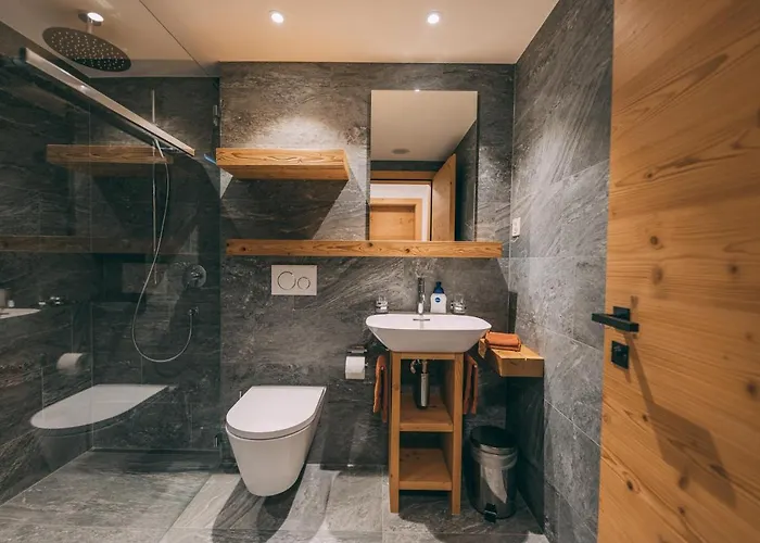 Belmont Apartahotel 4*